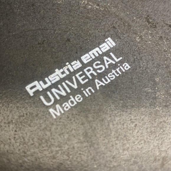 Austria Email Enamelware Pot - Picture 14 of 17